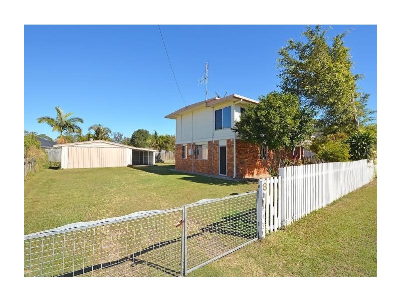 8 Desmond Drive, Toogoom QLD 4655