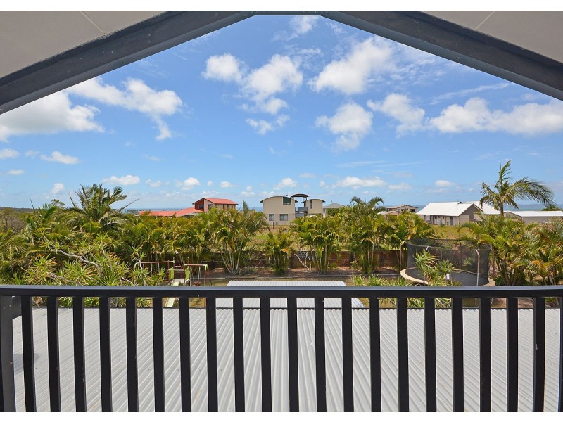 16 Loggerhead Court, River Heads QLD 4655