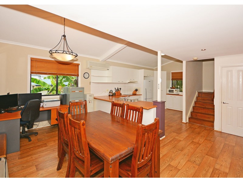 16 Loggerhead Court, River Heads QLD 4655