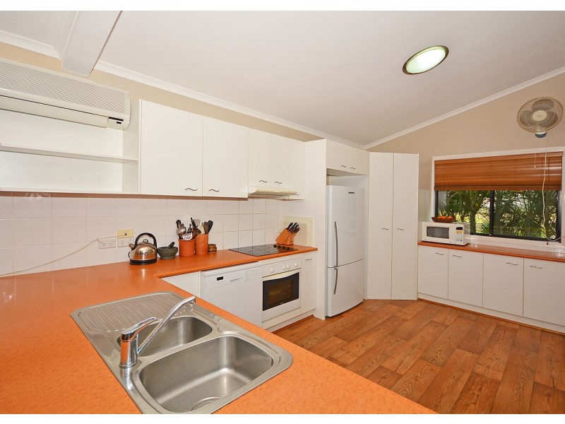 16 Loggerhead Court, River Heads QLD 4655