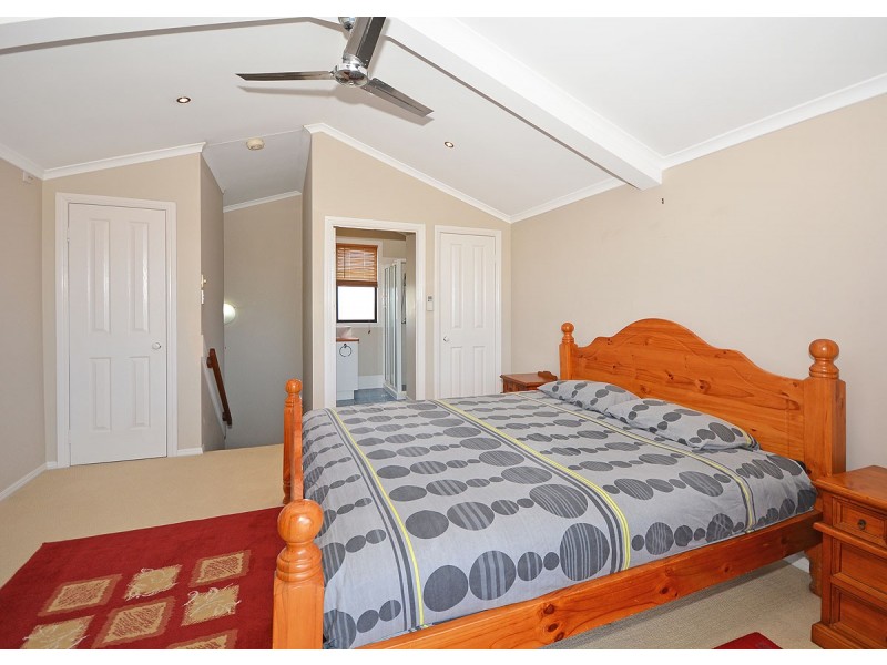 16 Loggerhead Court, River Heads QLD 4655