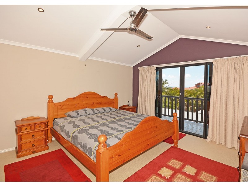 16 Loggerhead Court, River Heads QLD 4655