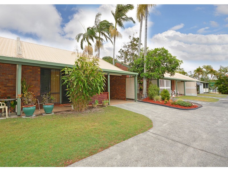 4/12 Denmans Camp Road, Torquay QLD 4655