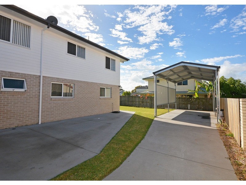 22 Skinner Crescent, Urangan QLD 4655