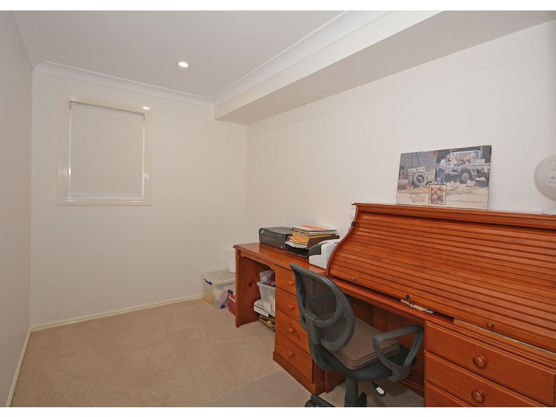 22 Skinner Crescent, Urangan QLD 4655