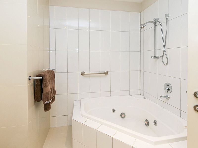 502/468 Esplanade, Torquay QLD 4655