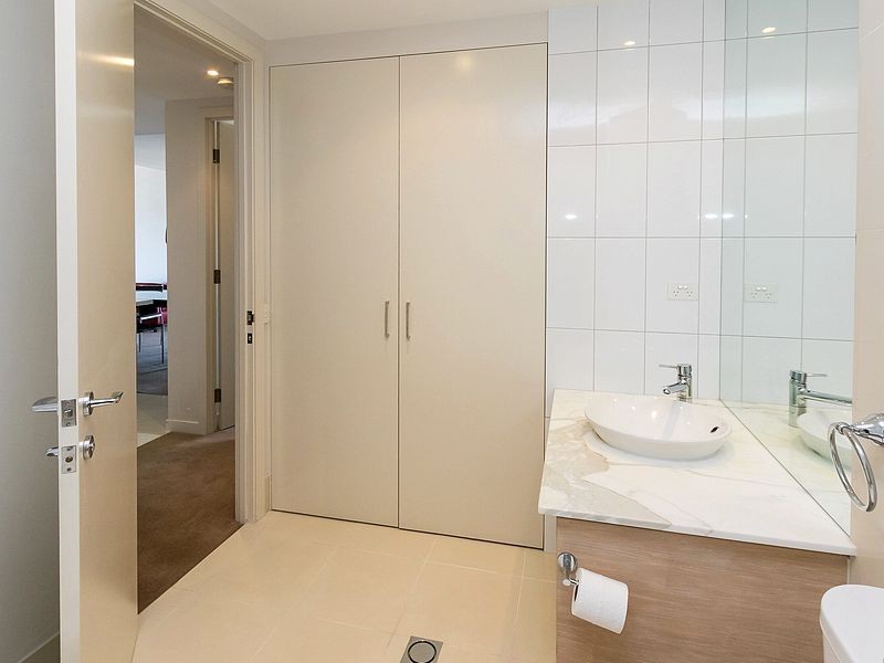 502/468 Esplanade, Torquay QLD 4655