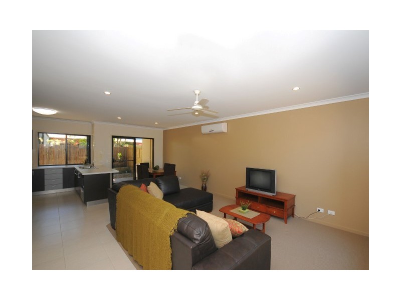 1/13 Tavistock Street, Torquay QLD 4655