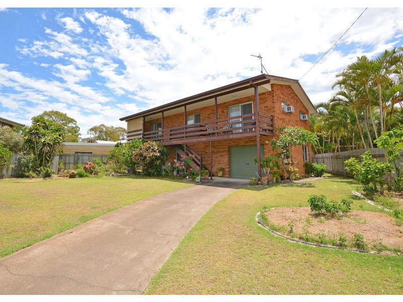 16 Prince Street, Urangan QLD 4655