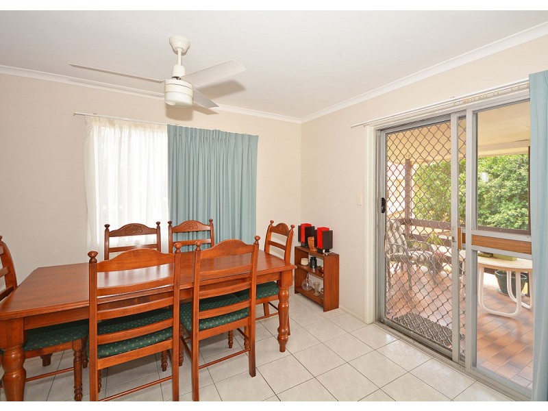 16 Prince Street, Urangan QLD 4655