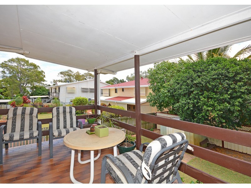 16 Prince Street, Urangan QLD 4655