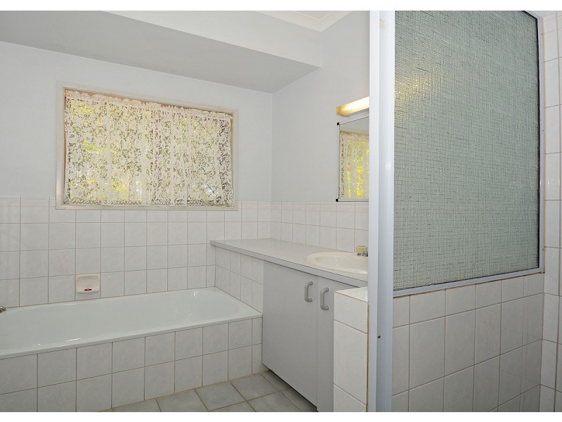 17 Meledie Avenue, Kawungan QLD 4655