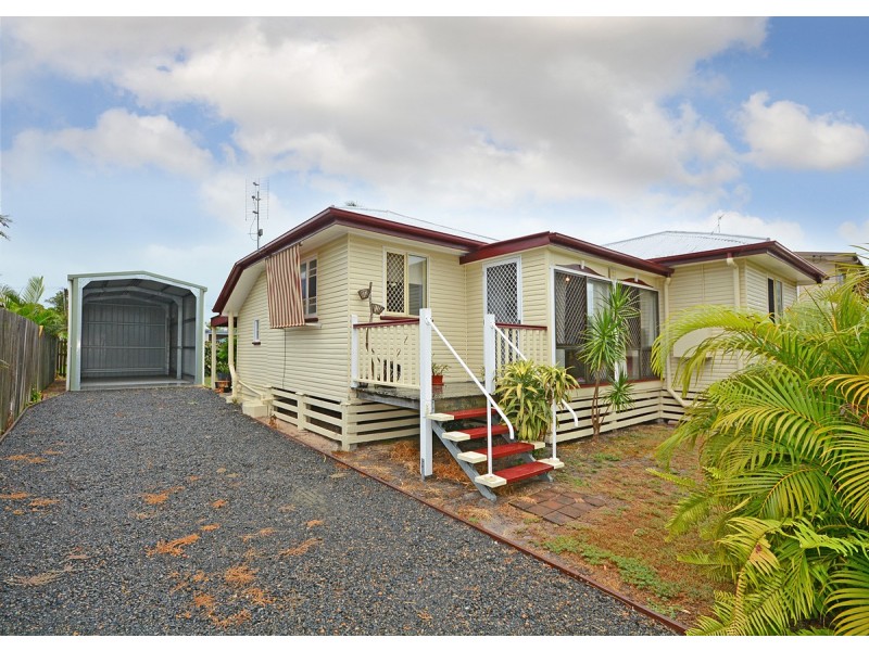 16 Shell Street, Urangan QLD 4655