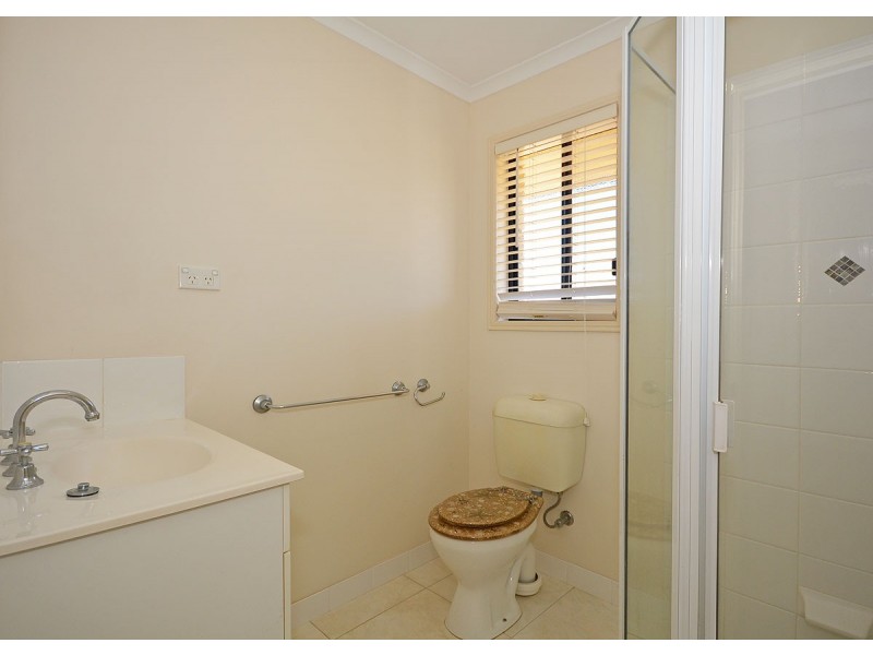 32 Joselyn Drive, Point Vernon QLD 4655