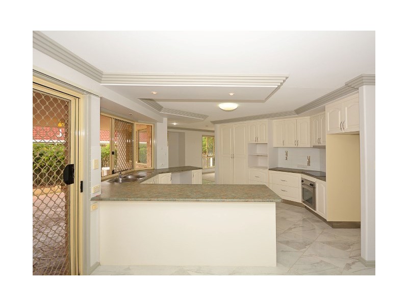 26 Heather Way, Urraween QLD 4655