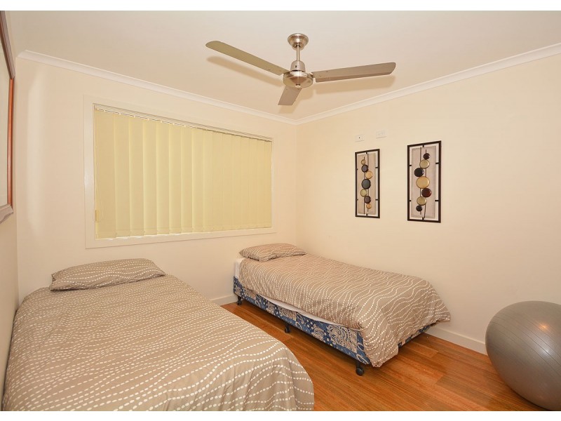 25 Anchorage Circuit, Point Vernon QLD 4655