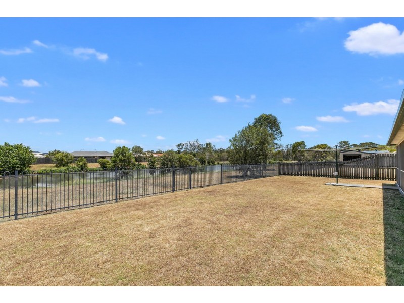 8 Wodalla Mews, Point Vernon QLD 4655