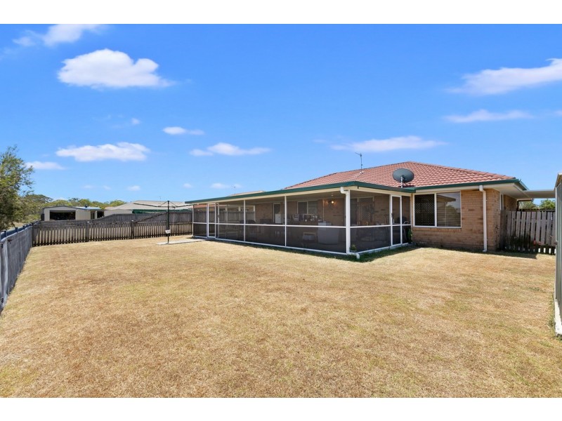 8 Wodalla Mews, Point Vernon QLD 4655