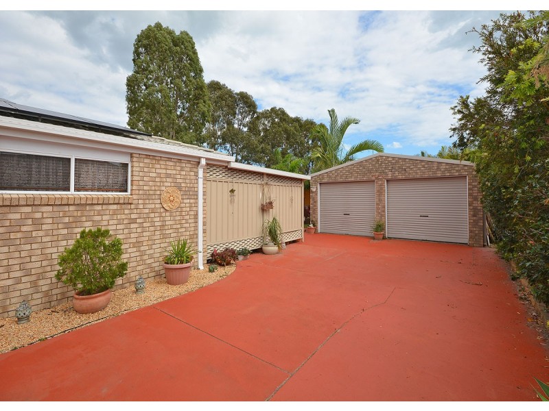 3 Rosella Way, Eli Waters QLD 4655