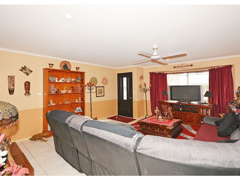 3 Rosella Way, Eli Waters QLD 4655