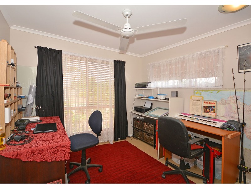 3 Rosella Way, Eli Waters QLD 4655