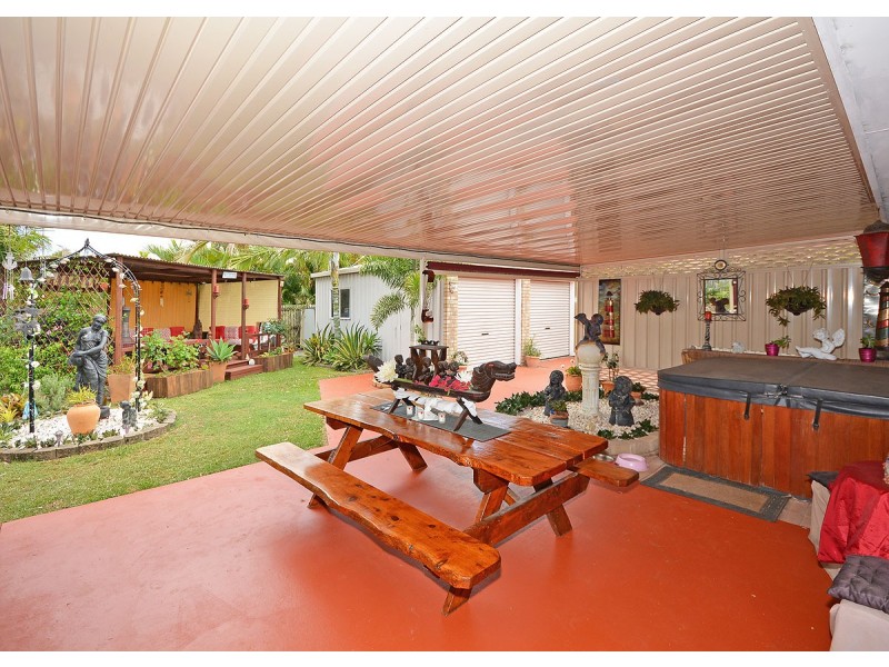 3 Rosella Way, Eli Waters QLD 4655