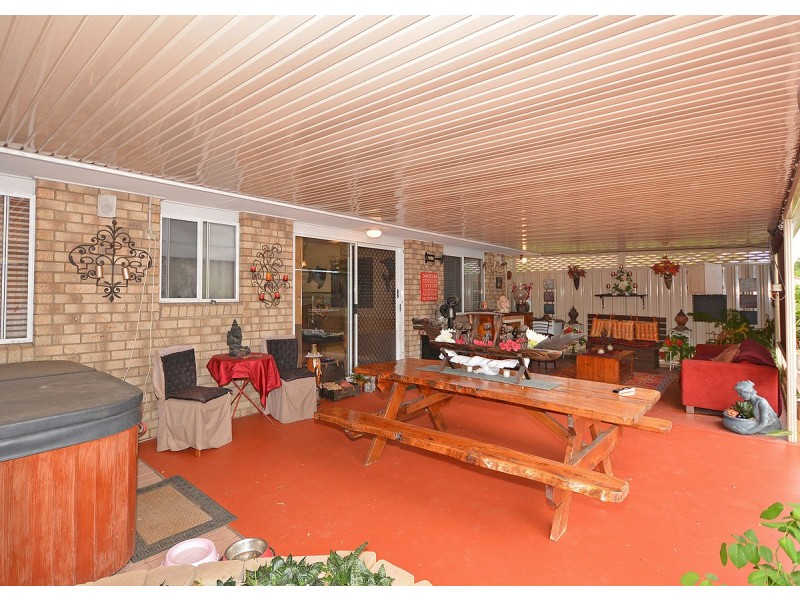 3 Rosella Way, Eli Waters QLD 4655