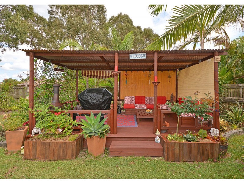 3 Rosella Way, Eli Waters QLD 4655