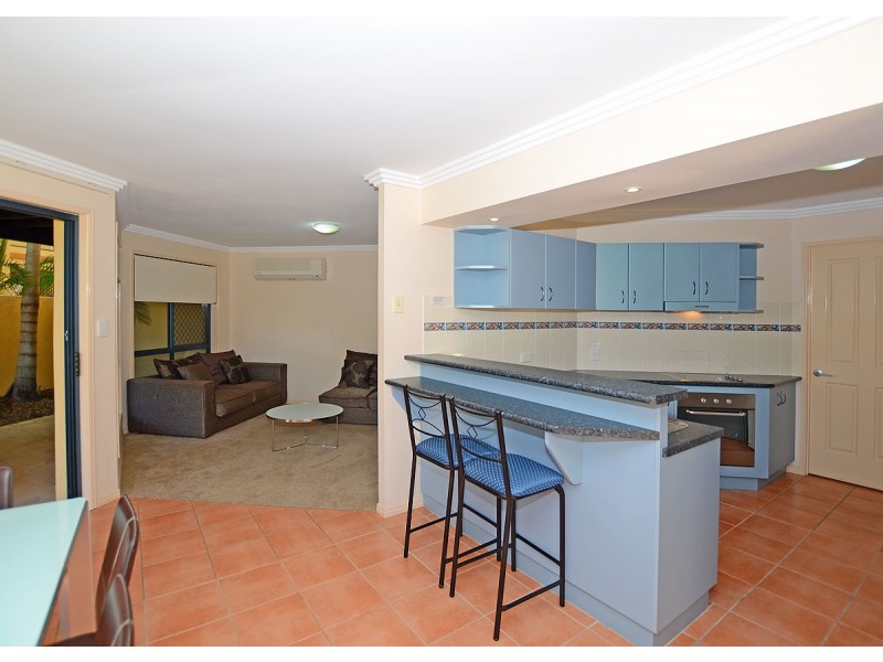 27/33 Elizabeth Street, Urangan QLD 4655
