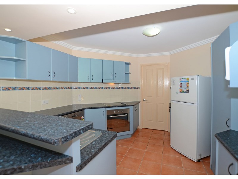 27/33 Elizabeth Street, Urangan QLD 4655