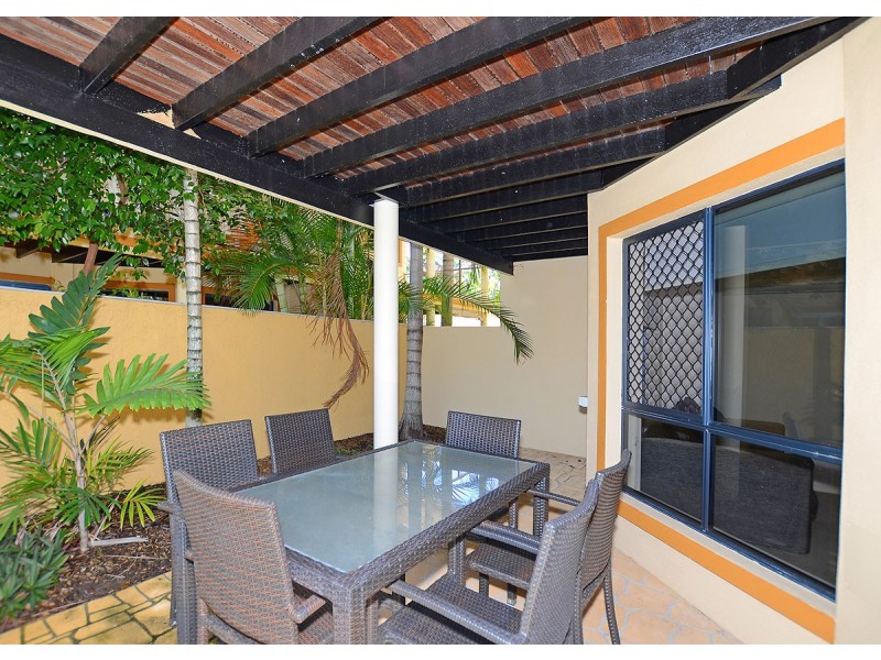 27/33 Elizabeth Street, Urangan QLD 4655