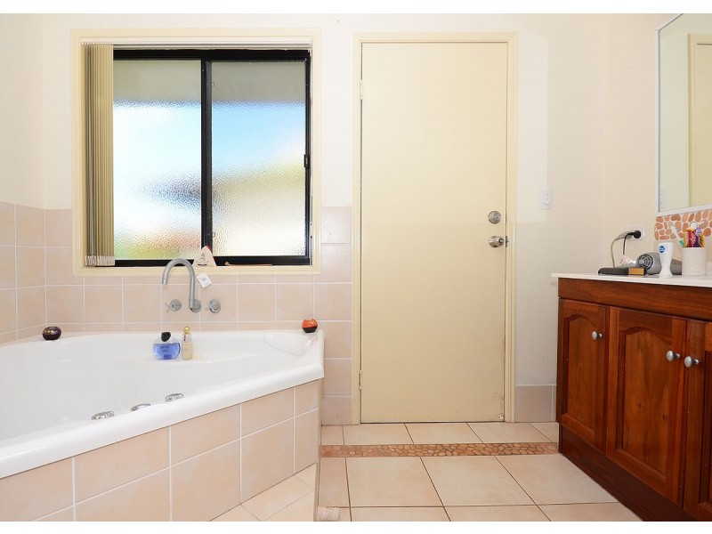 2/54 Julie Anne Street, Urraween QLD 4655