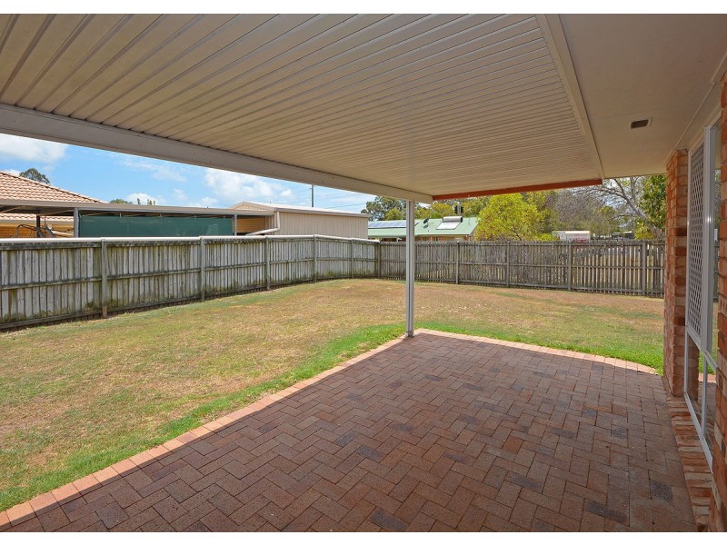 8 Ivybird Court, Torquay QLD 4655