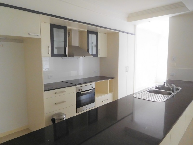 1 Bay Park Drive, Wondunna QLD 4655