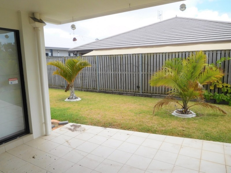 1 Bay Park Drive, Wondunna QLD 4655