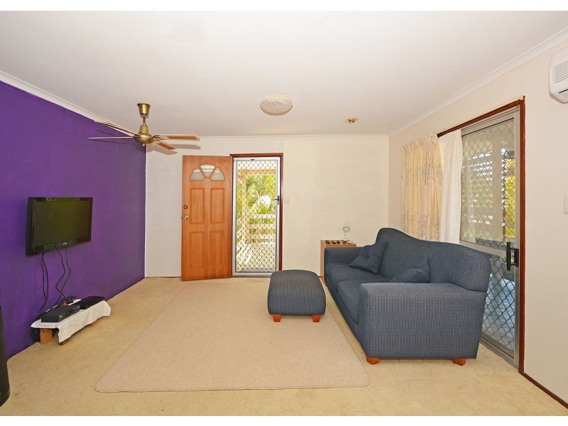 56 Margaret Street, Urangan QLD 4655