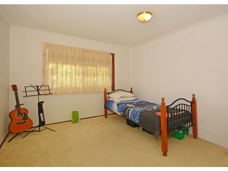 56 Margaret Street, Urangan QLD 4655