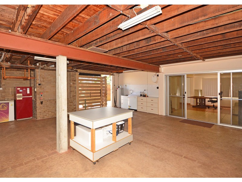 56 Margaret Street, Urangan QLD 4655