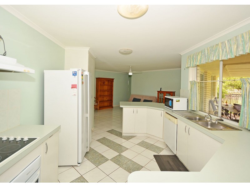 16 Masters Court, Urraween QLD 4655