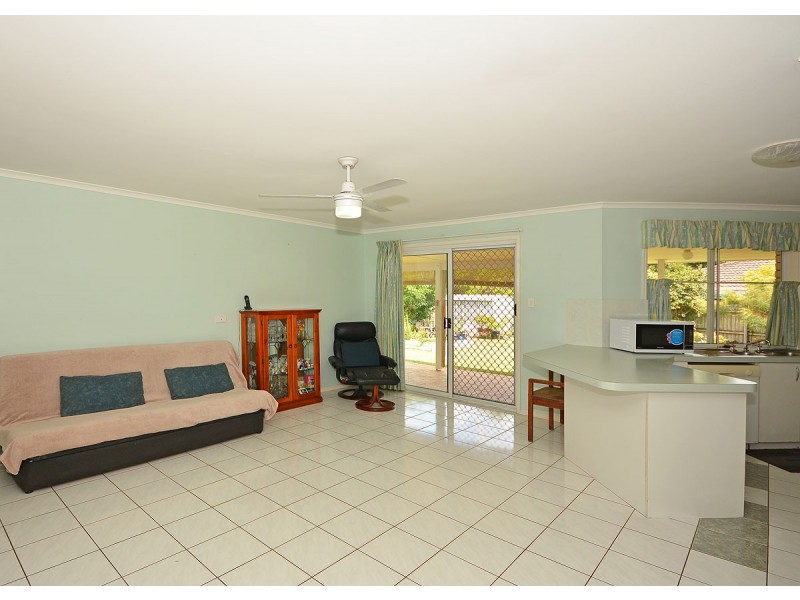 16 Masters Court, Urraween QLD 4655