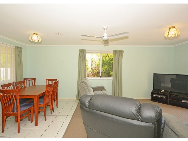 16 Masters Court, Urraween QLD 4655