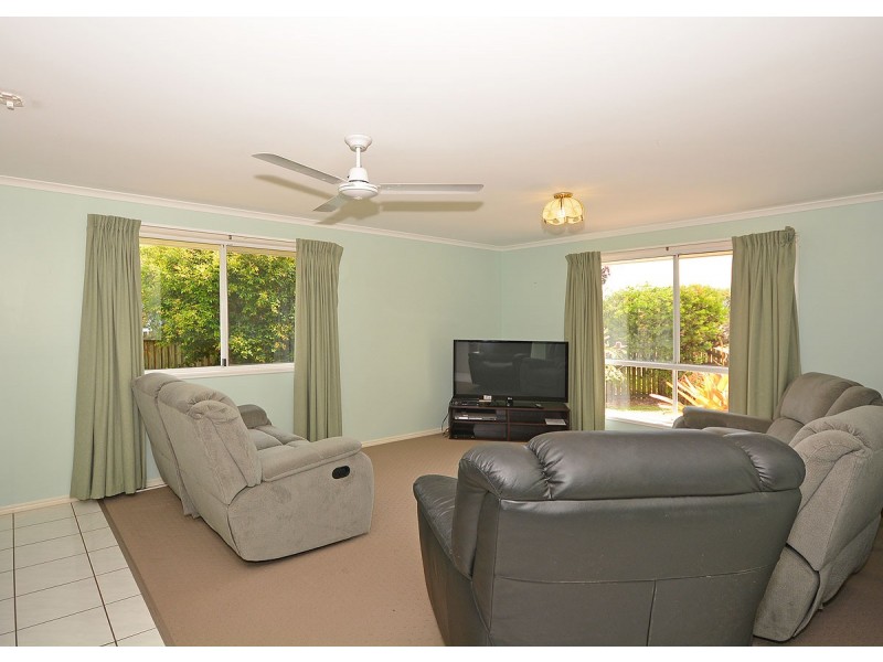 16 Masters Court, Urraween QLD 4655