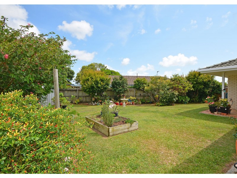 16 Masters Court, Urraween QLD 4655