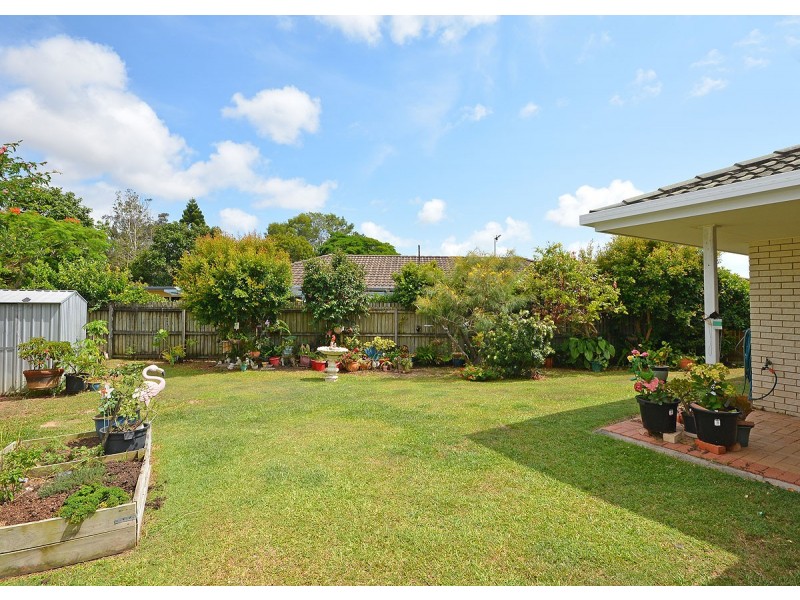 16 Masters Court, Urraween QLD 4655