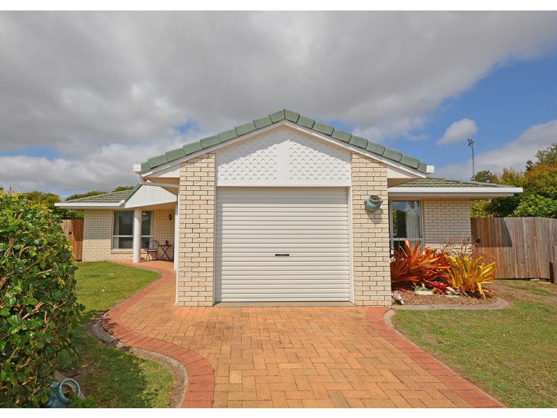 16 Masters Court, Urraween QLD 4655