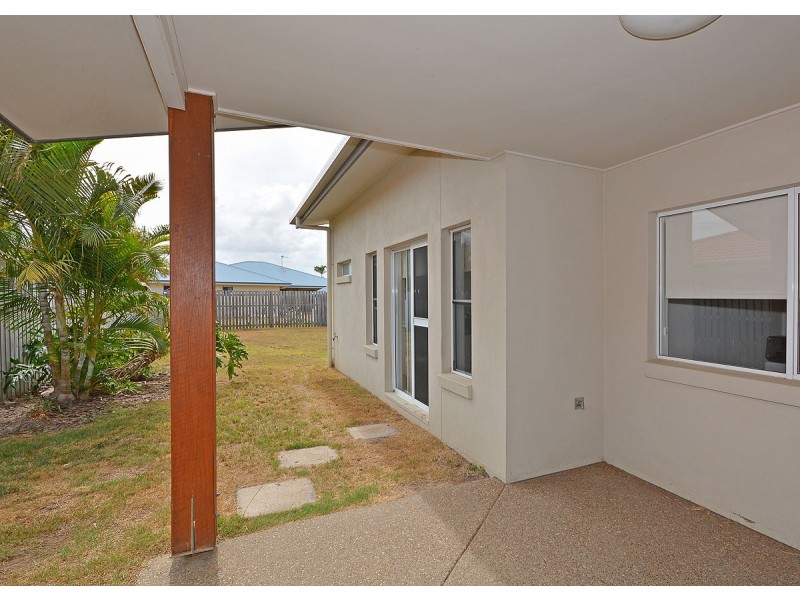 35 Earl St Vincent Circuit, Eli Waters QLD 4655