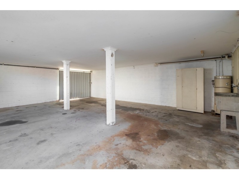 36B BANKSIA, Point Vernon QLD 4655