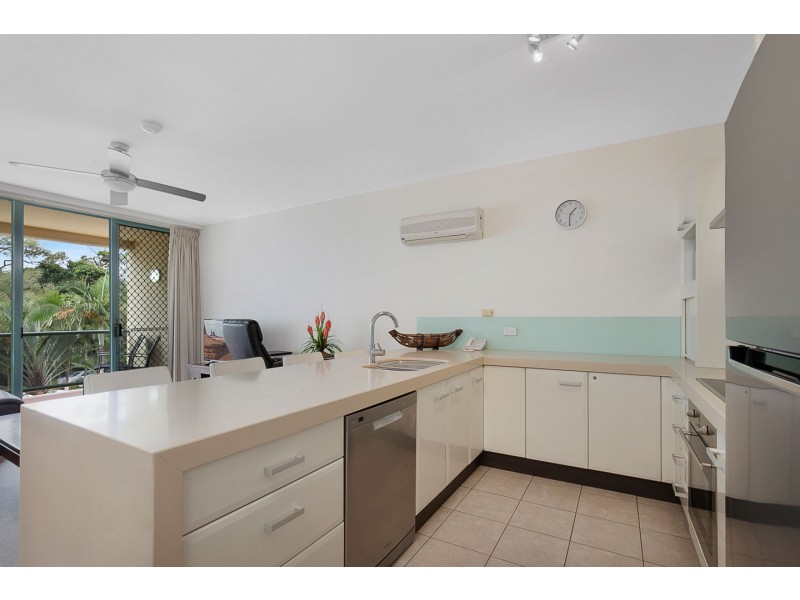 11/465 Esplanade, Torquay QLD 4655