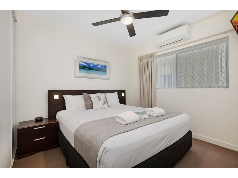 11/465 Esplanade, Torquay QLD 4655