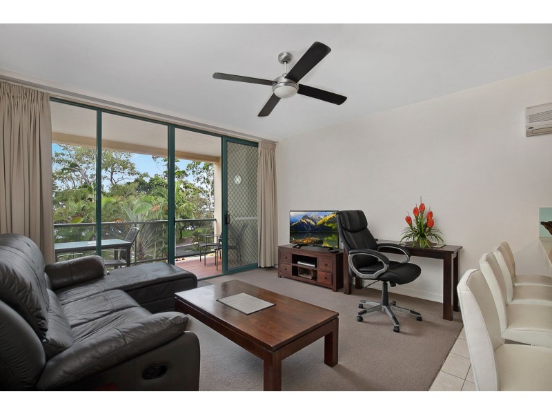 11/465 Esplanade, Torquay QLD 4655